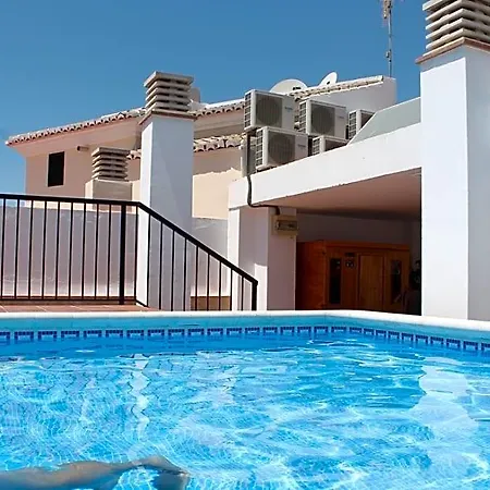 Turisticos Plaza Del Olvido Nerja